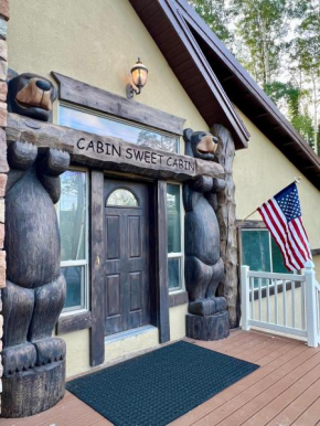 Brian Head Cabin - 1 Mile from ALL SKI LIFTS! Cozy, Spacious & lots of fun